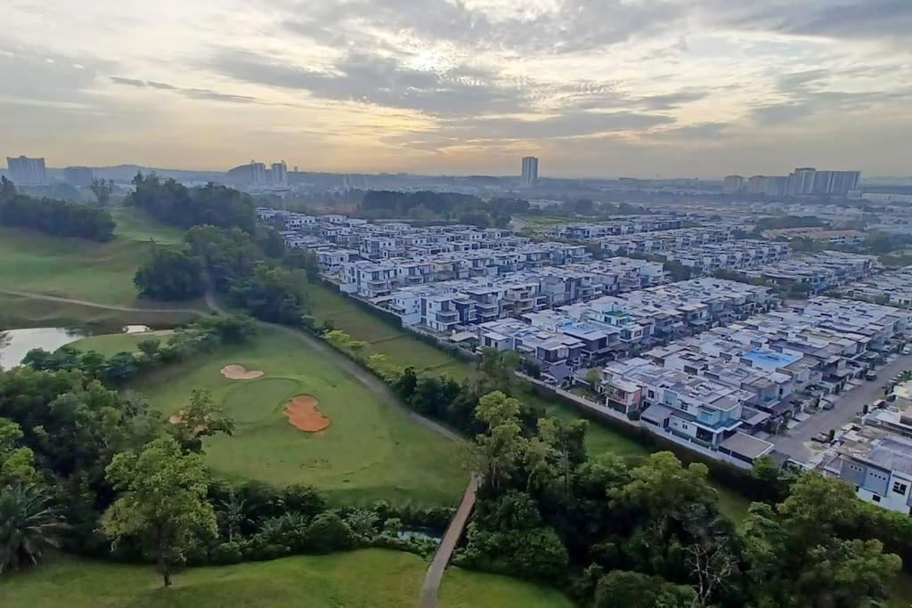 Pangsapuri Sweet Arc Austin Hills 4-6pax